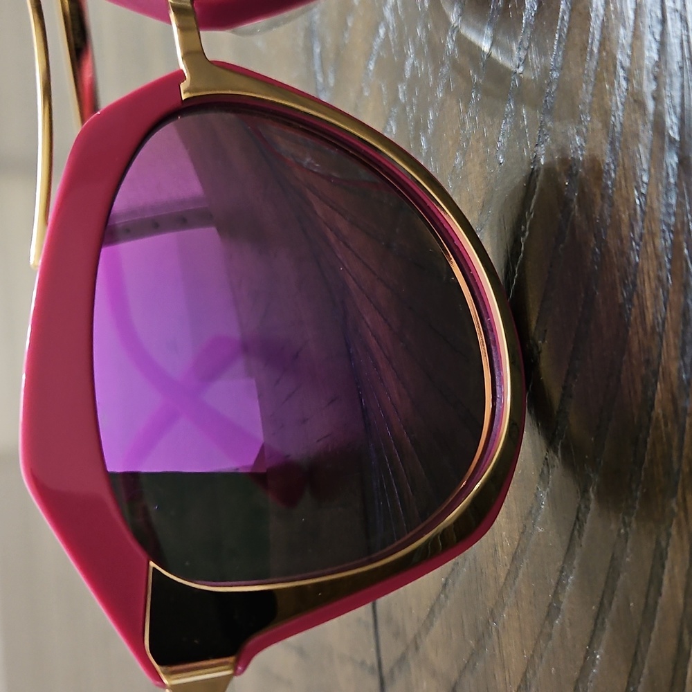 MCM Women's Sunglasses in Pink and Gold - Picture 5 of 8